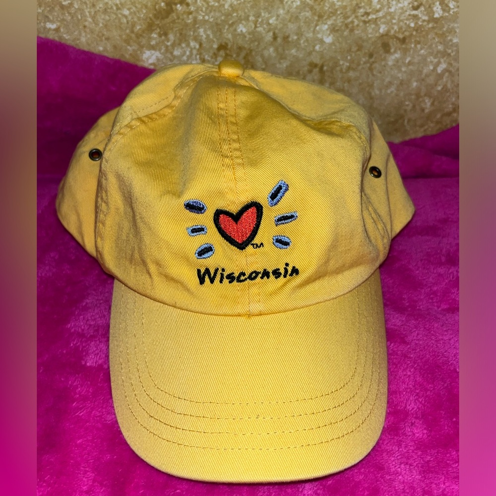 NWT - Wisconsin - Adjustable Yellow Heart Cap